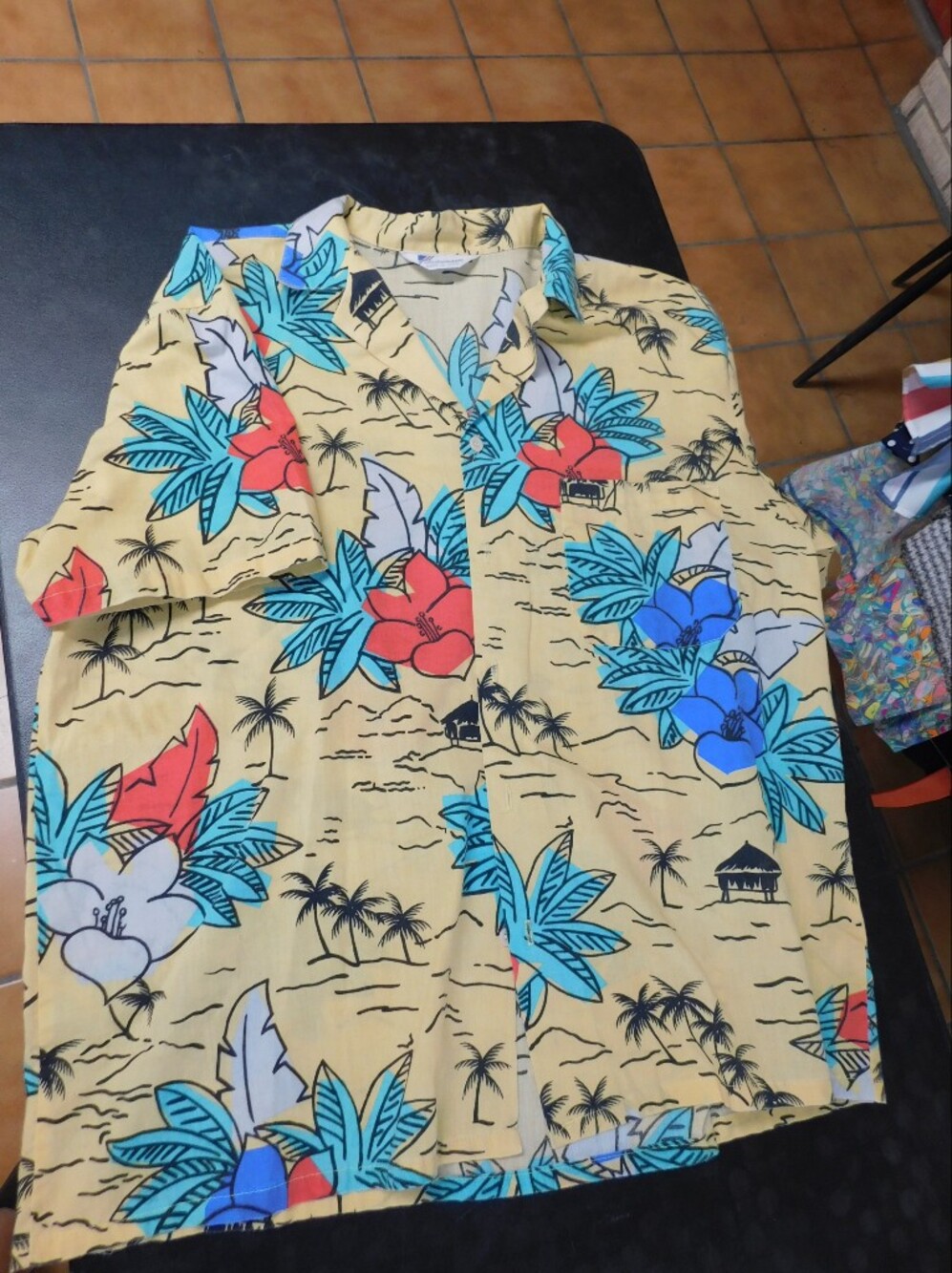 VINTAGE - Men's Yellow Tropical Maxi Skirt with Red & Blue Floral Print